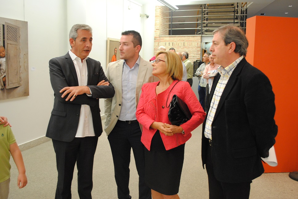 El alcalde asistió a la inauguración de la exposición “ Homenaje a Marqués Talavera ”