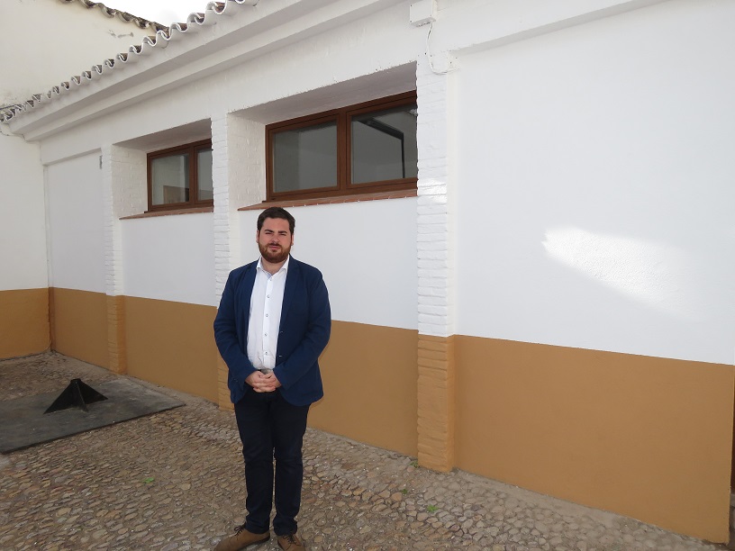 El Ayuntamiento de Manzanares reforma el aula de restauración de la Universidad Popular