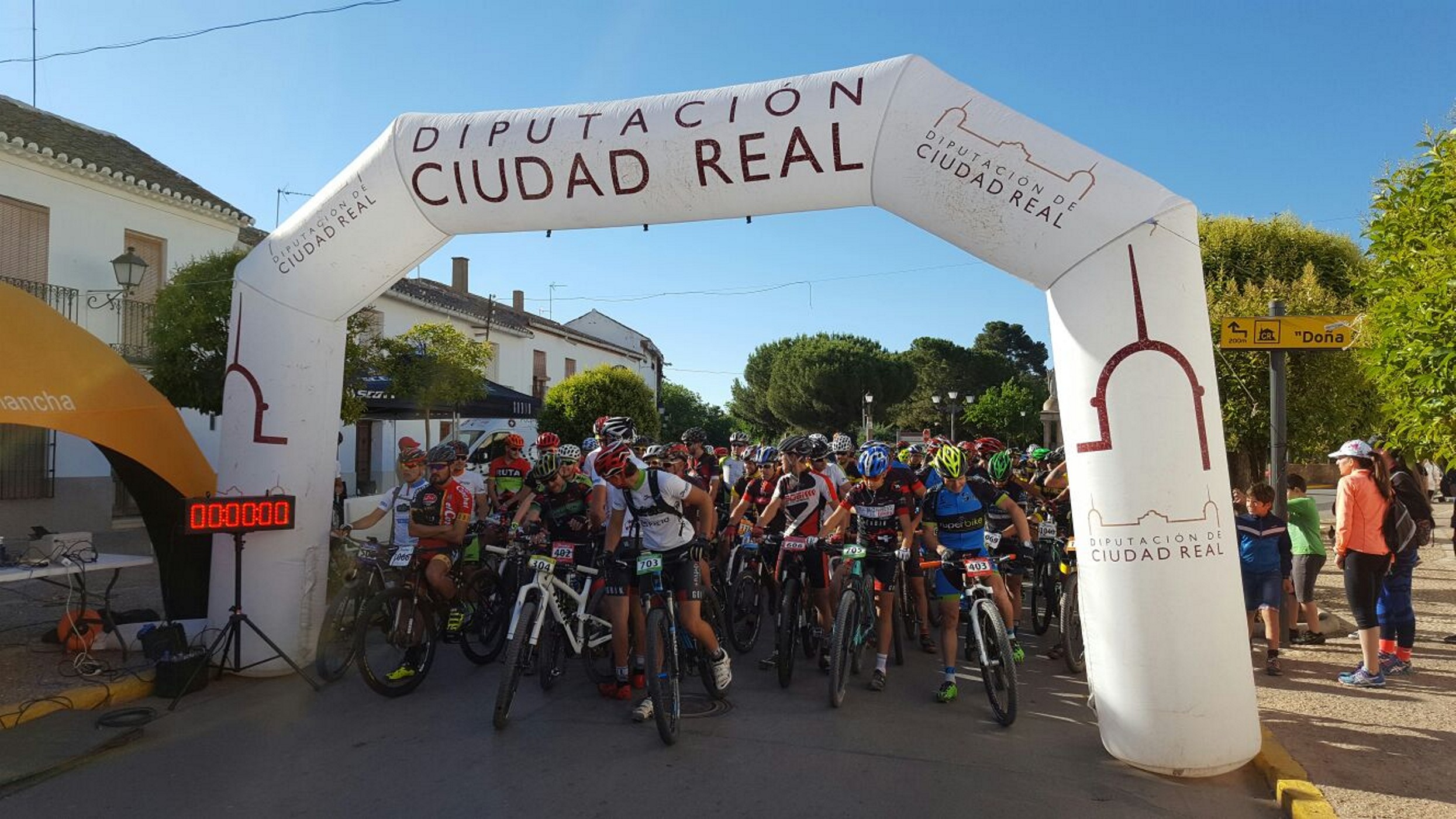 Antonio Ximénez vuelve a ganar el Maratón BTT del Quijote
