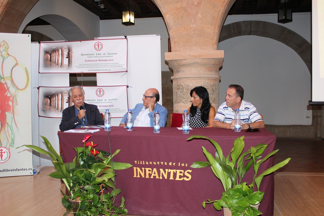 La unidad del Español protagoniza las conferencias y mesas redondas de la Universidad Libre de Infantes