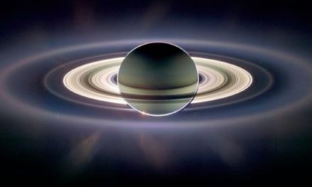 Saturno el planeta de las curiosidades