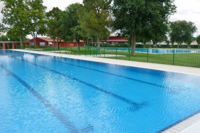 El Área de Deportes convoca la competición de natación de las fiestas patronales