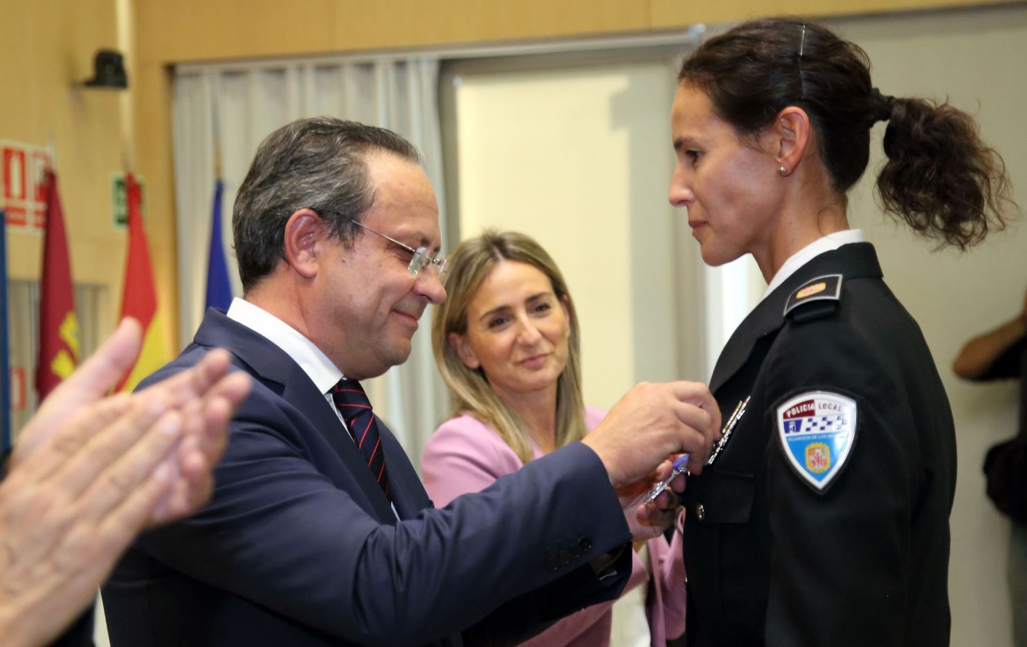 Mercedes Lillo Mata recibe la Medalla de Plata al Mérito Profesional