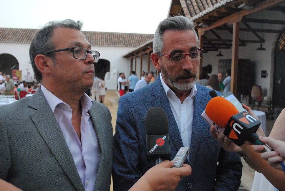 El alcalde de Valdepeñas clausuró el “XVII Túnel del Vino”