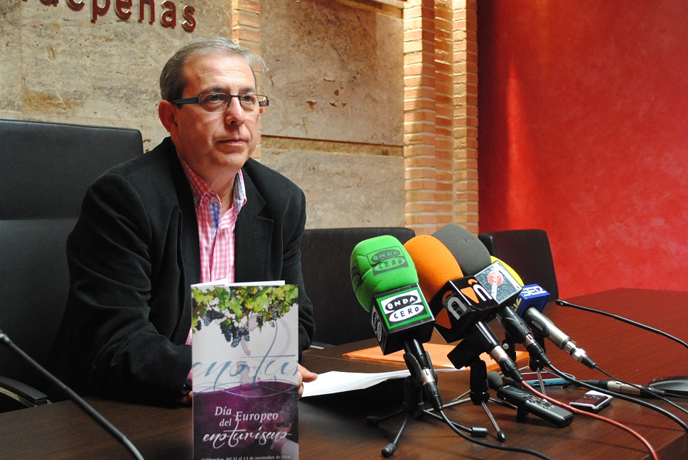 Catas, visitas y rutas guiadas, música y concursos en el Día Europeo del Enoturismo de Valdepeñas