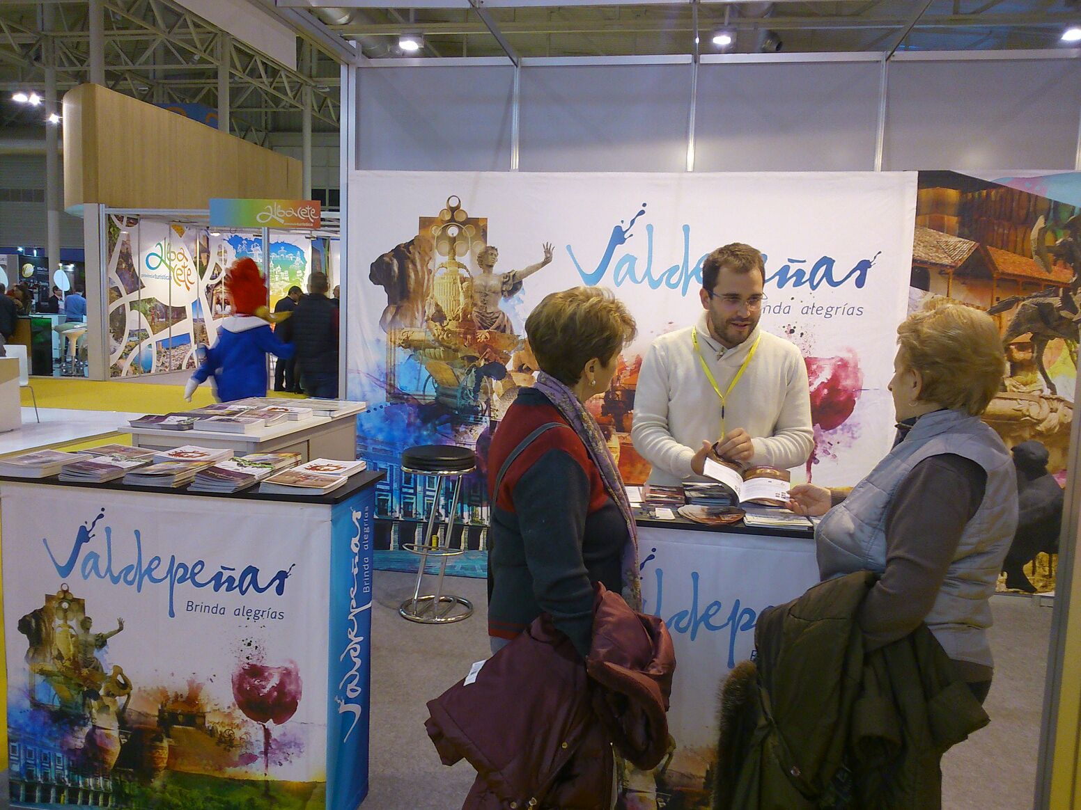 Valdepeñas se promocionó en la XX Feria Internacional de Turismo Interior (INTUR)
