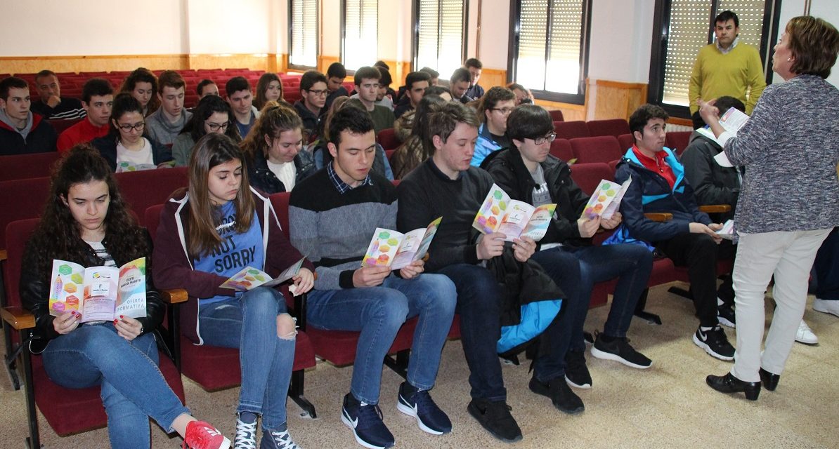 El IES Modesto Navarro celebró las III Jornadas de Orientación Universitaria en La Solana