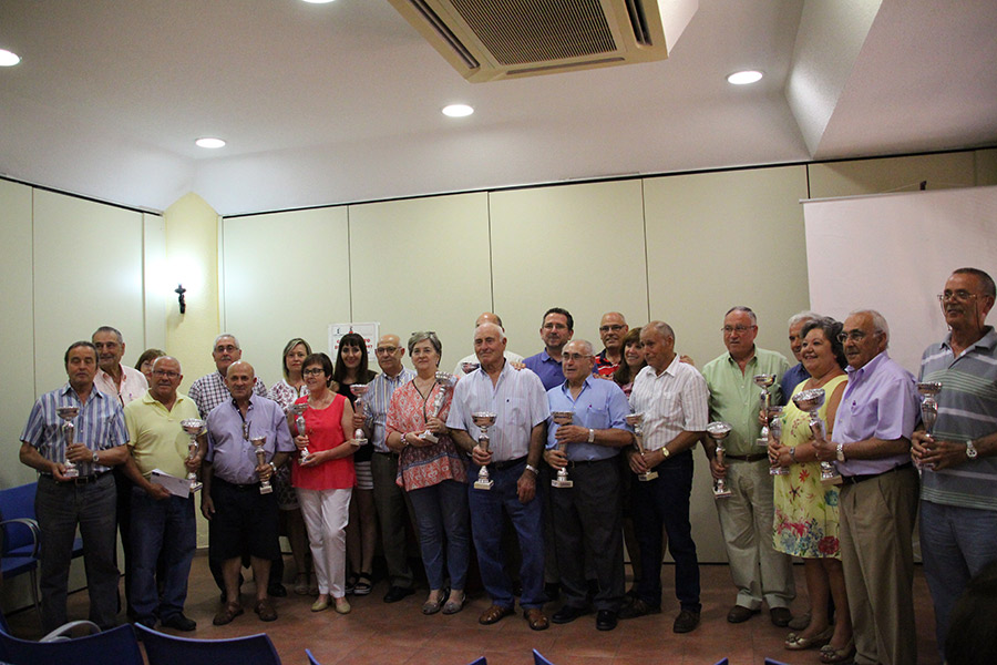 El Centro de Mayores celebró los campeonatos previos a la feria