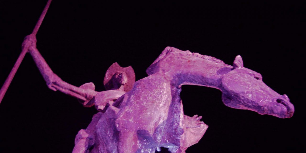 La Casa Consistorial y El Quijote se iluminarán de rosa para concienciar sobre el cáncer de mama