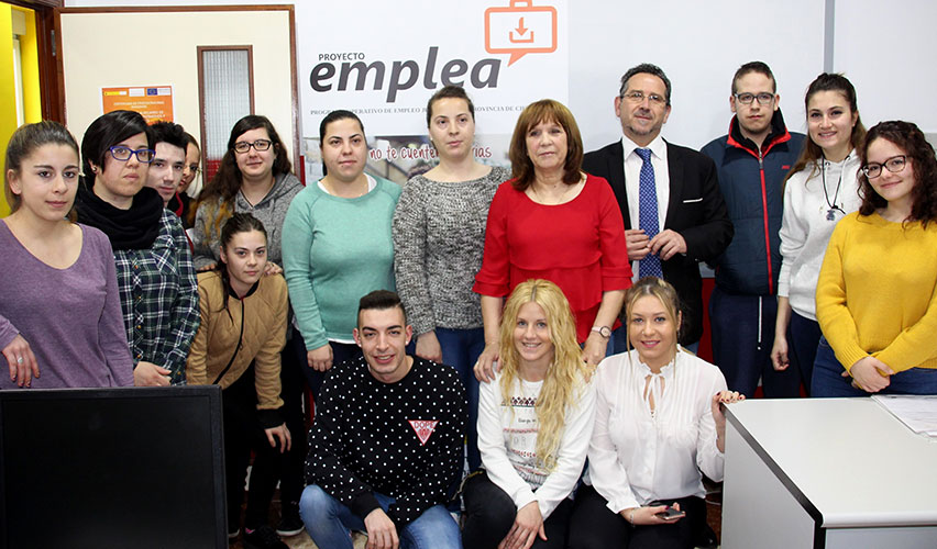 Quince desempleados inician un curso remunerado de auxiliar administrativo