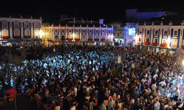 La banda Elefantes pisa fuerte en las LXV Fiestas de la Vendimia y el Vino de Valdepeñas