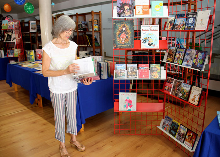 La biblioteca municipal presenta una nueva edición de su guía lectora de verano