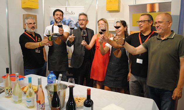 Jesús Martín destaca que el Túnel del Vino muestra “el esfuerzo de agricultores e industriales”
