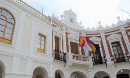 El Ayuntamiento de Manzanares retoma su actividad a puerta cerrada