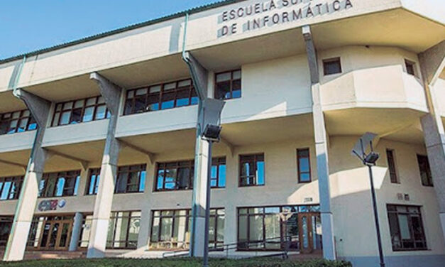 Escuela Superior de informática de Ciudad Real, una intensa historia de  superación en 32 años