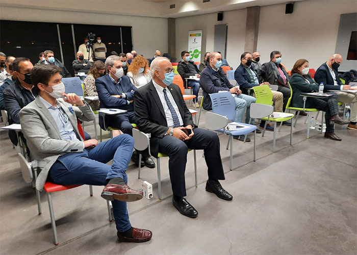 Gran éxito de participación en el evento “Súmate a la electrificación” de Ford Serramotor en Manzanares