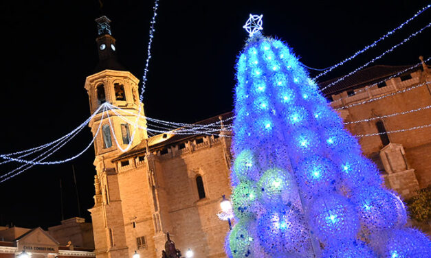 Valdepeñas ya brilla con la magia de la Navidad