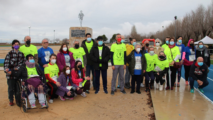 La pista de atletismo recibe el bautismo oficial de ‘Julián Delgado El Jardi’