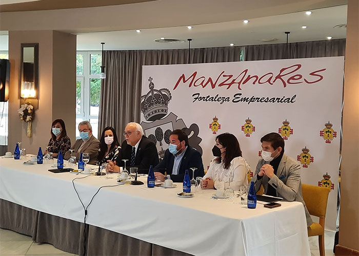 El Ayuntamiento de Manzanares ofrece como todos los años un desayuno a los medios de comunicación