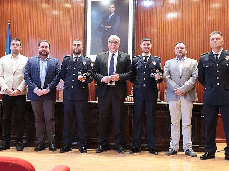 Dos nuevos agentes se incorporan a la Policía Local de Manzanares