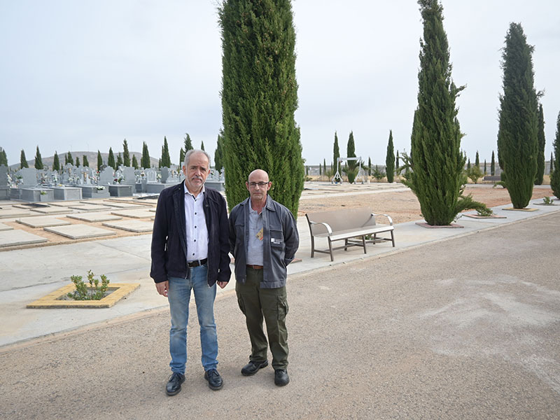 <strong>Valdepeñas ha invertido este año 200.000 euros en la urbanización del Cementerio Municipal</strong>