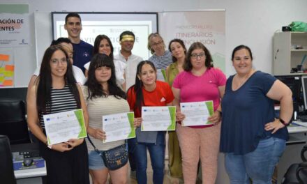 Ocho personas se forman en Valdepeñas en un curso de movilización de pacientes