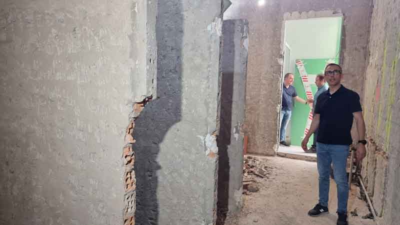 El pabellón de La Molineta cierra por obras de mejoras en techo, renovación de baños e iluminación