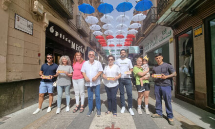 Entregados los 3.000 euros ‘Miles de motivos para comprar en el comercio de Valdepeñas’