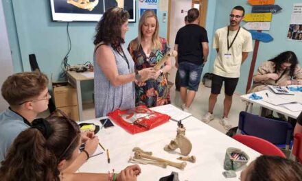Valdepeñas congrega a universitarios en un taller de antropología física y forense