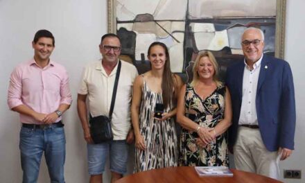 Propuesta de toda la Corporación Municipal para que la pista de atletismo lleve el nombre de Sonia Molina-Prados