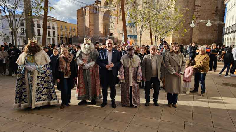 Los Reyes Magos se preparan para visitar Manzanares