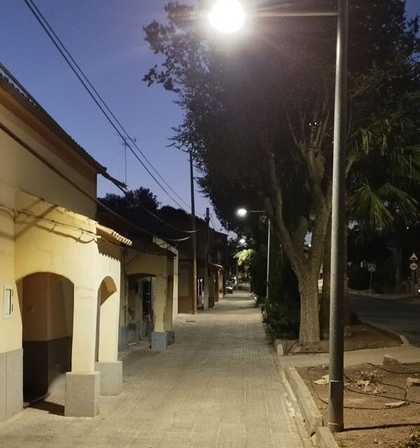 El Ayuntamiento de La Solana mejora la iluminación en Alcalde López Posadas y Avenida de los Poetas
