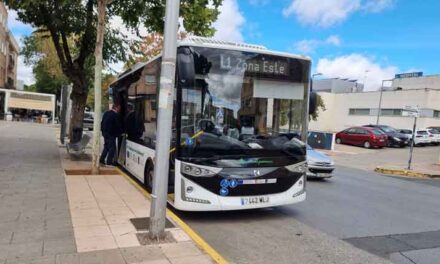 Valdepeñas amplía horario de autobuses y del cementerio con motivo de Todos los Santos