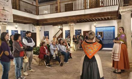 Villanueva de los Infantes celebra el Día de las Bibliotecas con la exposición “Visiones Cubistas del Quijote” de Felipe Alarcón y una divertida propuesta teatral