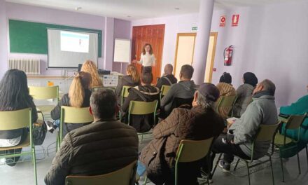 El Ayuntamiento de Valdepeñas impulsa talleres para prevenir adicciones en el ámbito familiar