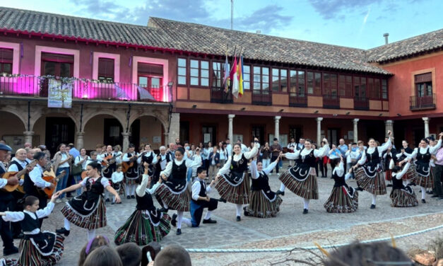 La Solana abre las Cruces de Mayo con más participación y nuevos enclaves