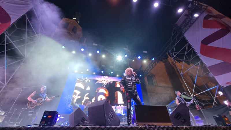 La legendaria banda Medina Azahara congrega a más de 5.000 fieles en Valdepeñas