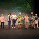 Valdepeñas conmemora el Día Internacional de las Personas de Edad con teatro, un desfile de moda y un reconocimiento a María Sánchez Díaz