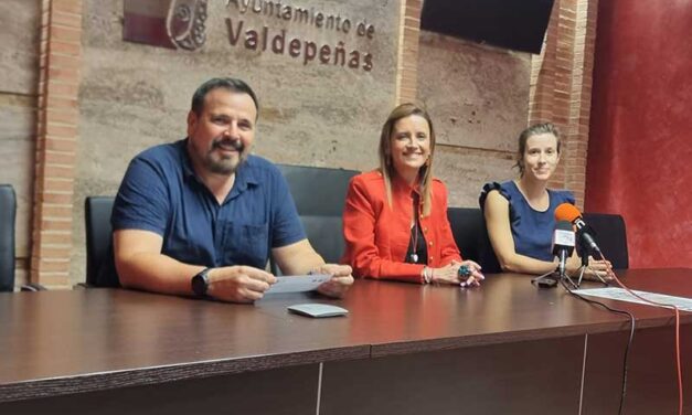 Valdepeñas conmemora el 30 aniversario de su hermanamiento con la ciudad de Cognac